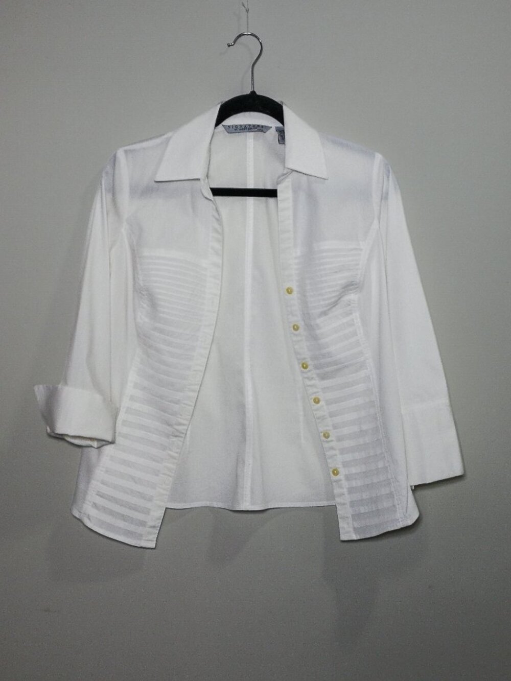 White Signature by Larry Levine blouse – Petite Medium (PM)